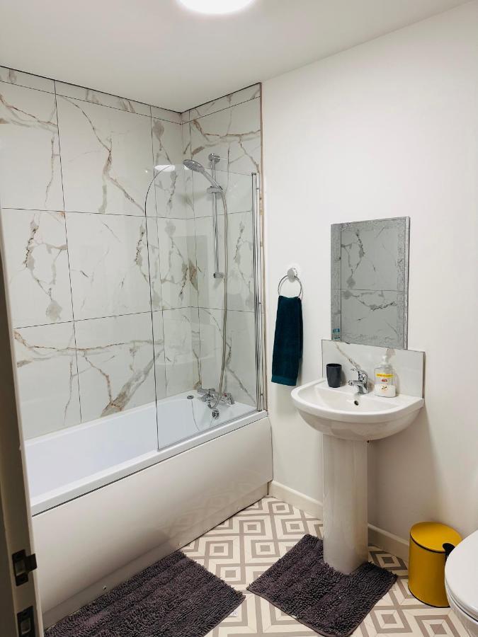 City Blessed Apartment 1 With Free Parking North Shields Eksteriør billede